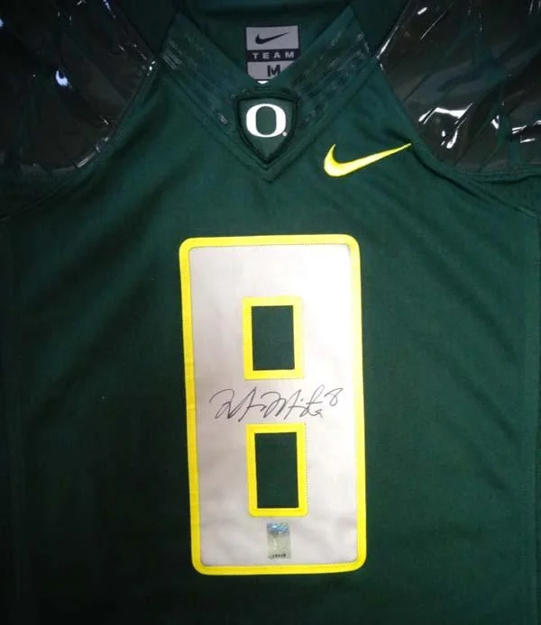 Smart Football Helmet-Oregon Ducks Marcus Mariota Autographed Green Nike Jersey Size M MM Holo Stock #89856