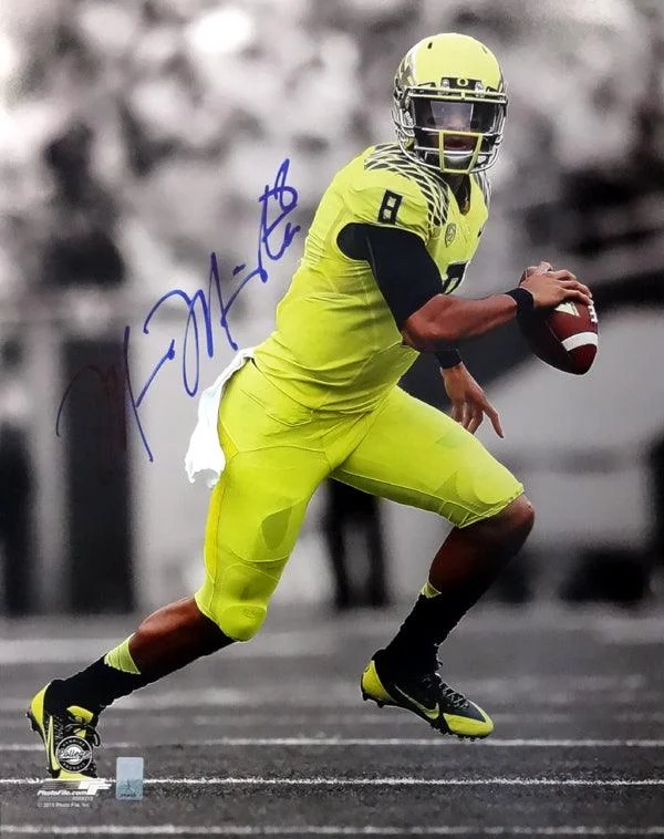 Waterproof Football Helmet-Marcus Mariota Autographed 16x20 Photo Oregon Ducks MM Holo Stock #87194