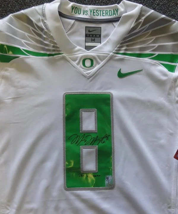 Helmet with Speaker System-Oregon Ducks Marcus Mariota Autographed White Nike Jersey "2014 Heisman" Size M MM Holo Stock #89852