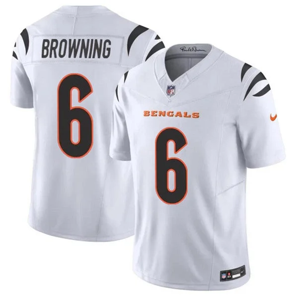 UV Protection Soccer Jersey-Men's Cincinnati Bengals #6 Jake Browning White 2023 F.U.S.E. Untouchable Limited Football Stitched Jersey