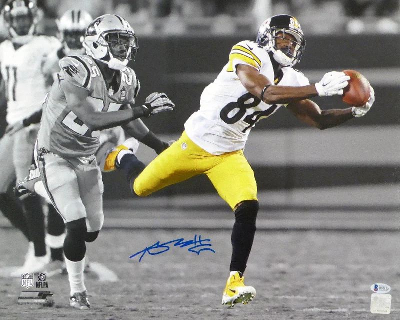 Premium Football Helmet-Antonio Brown Autographed 16x20 Photo Pittsburgh Steelers Beckett BAS Stock #121850