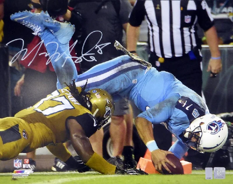 Match Football Helmet-Marcus Mariota Autographed 16x20 Photo Tennessee Titans MM Holo Stock #117278