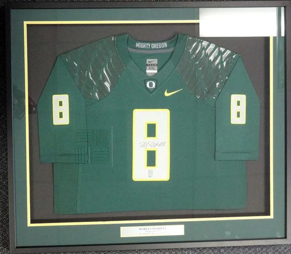 Minimalist Football Helmet-Oregon Ducks Marcus Mariota Autographed Framed Green Nike Jersey MM Holo Stock #89825