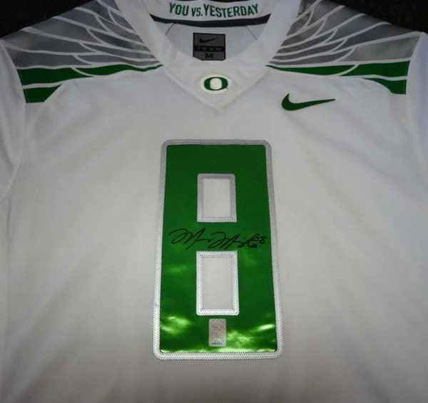 Wireless Communication Football Helmet-Oregon Ducks Marcus Mariota Autographed White Nike Jersey Size M MM Holo Stock #89853