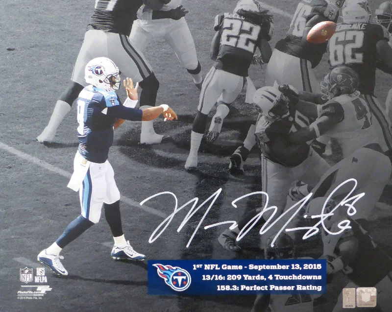 Extra Cushion Football Helmet-Marcus Mariota Autographed 16x20 Photo Tennessee Titans First Game MM Holo Stock #95007